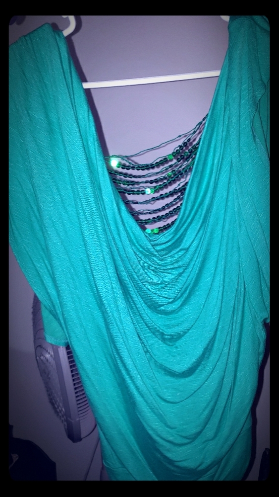 Green backless shirt